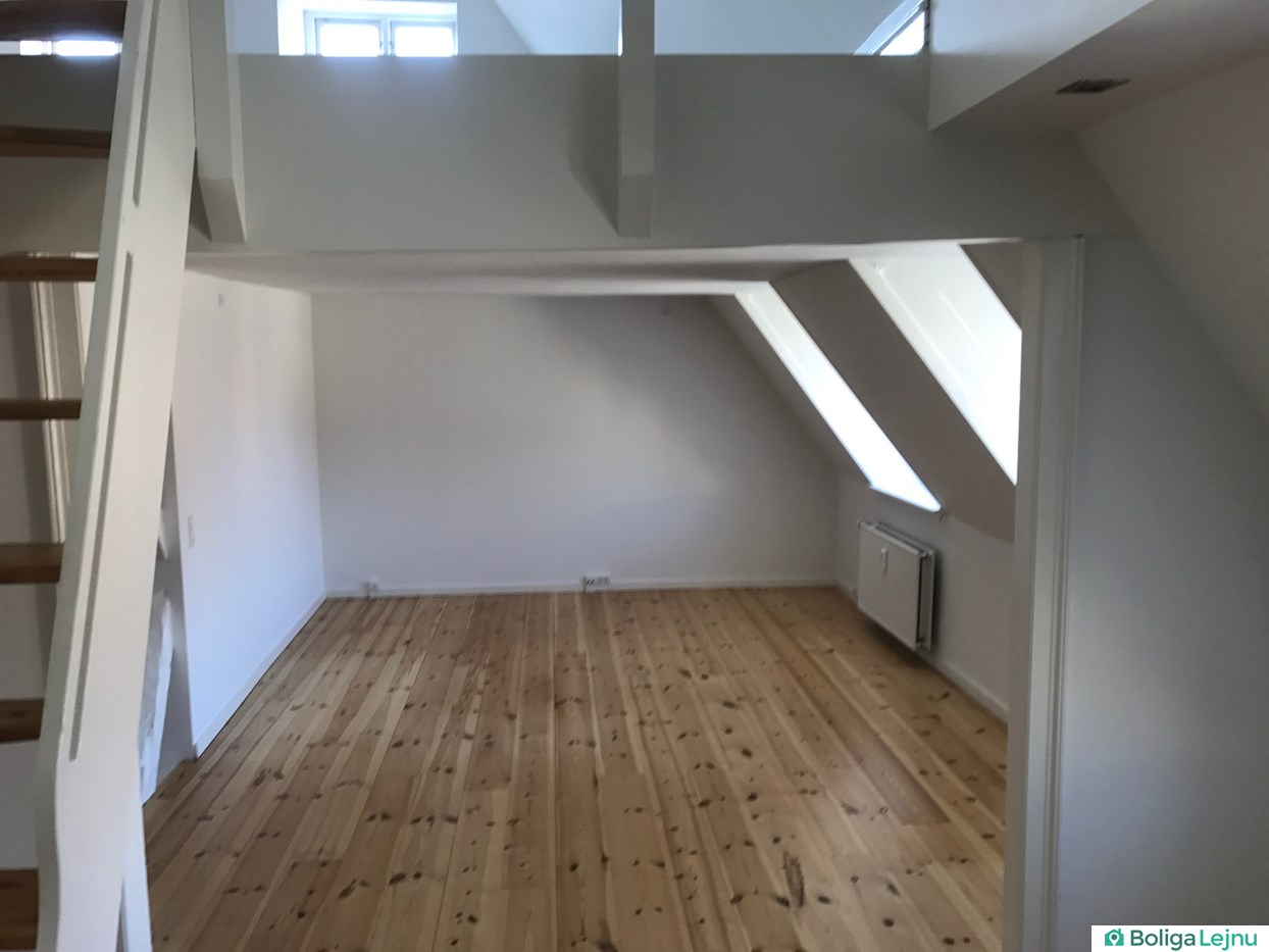 3 vær. lejlighed udlejes i 1264 københavn k lejnu.dk Lejlighed københavn k altan